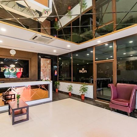 Foxoso Fiori Hotel ชัยปุระ ภายนอก รูปภาพ