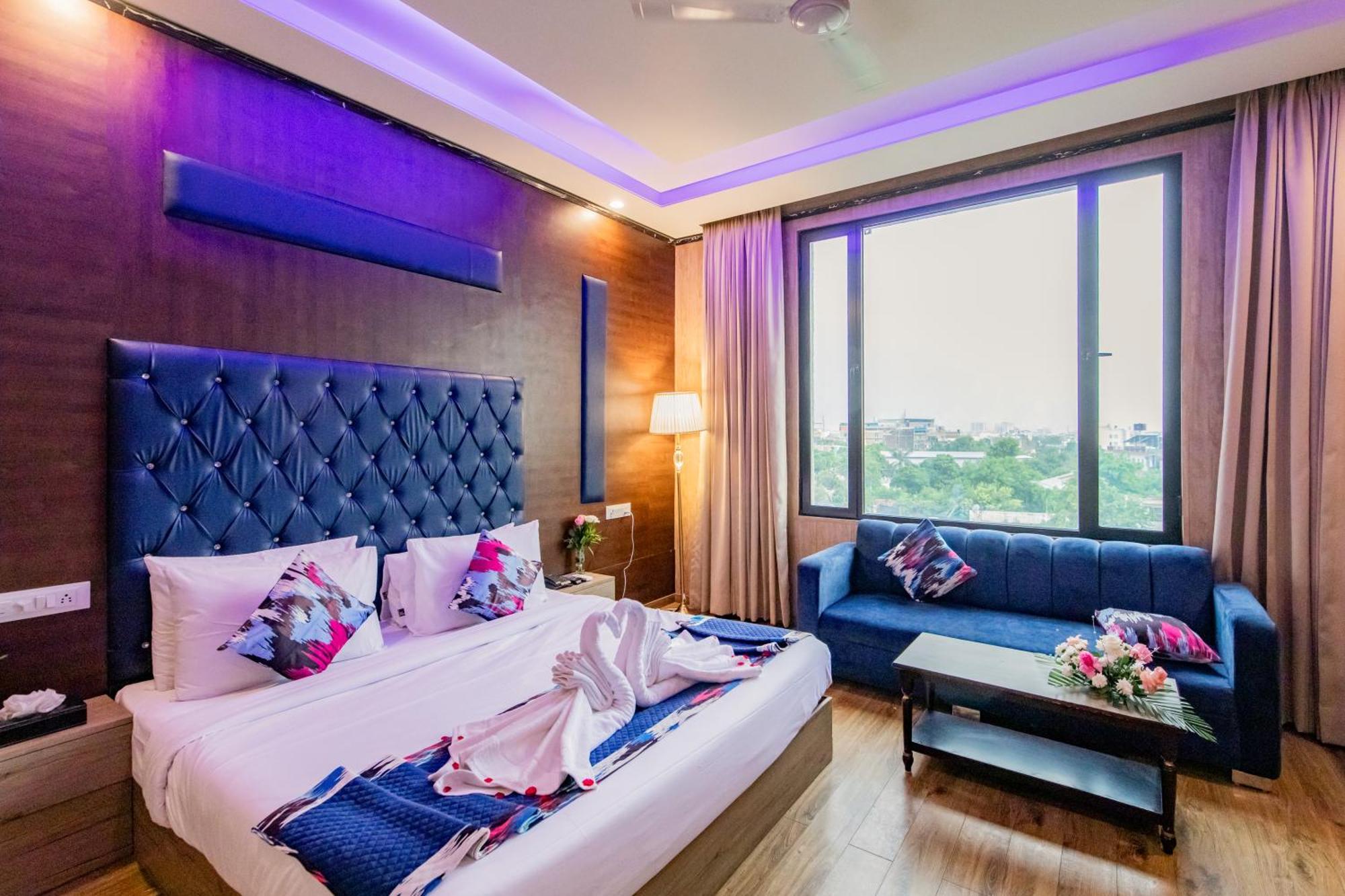 Foxoso Fiori Hotel ชัยปุระ ภายนอก รูปภาพ