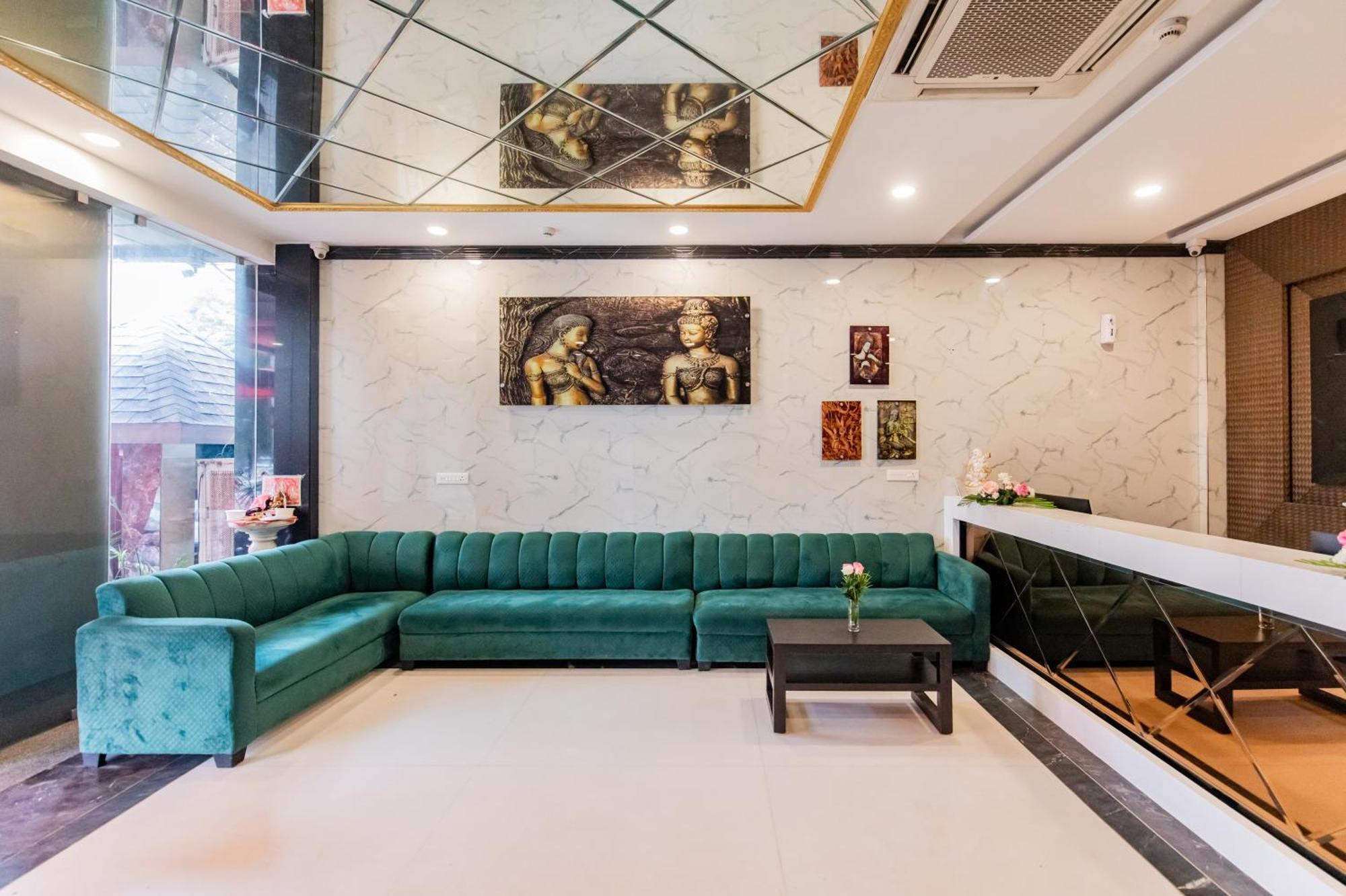 Foxoso Fiori Hotel ชัยปุระ ภายนอก รูปภาพ