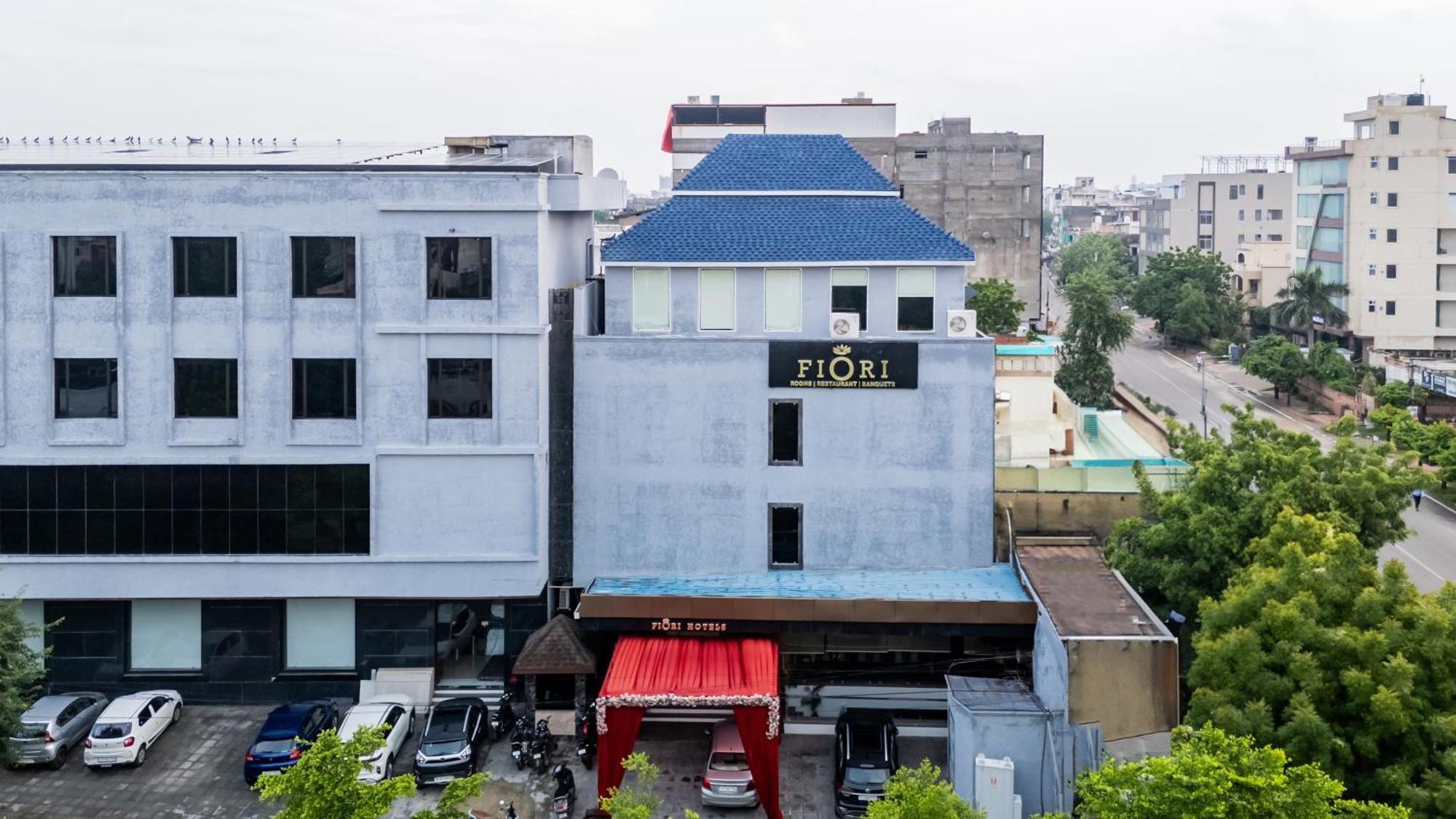 Foxoso Fiori Hotel ชัยปุระ ภายนอก รูปภาพ