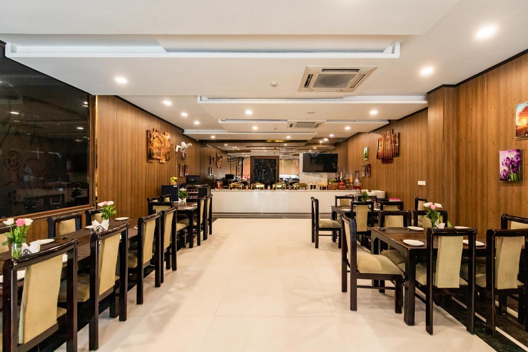 Foxoso Fiori Hotel ชัยปุระ ภายนอก รูปภาพ